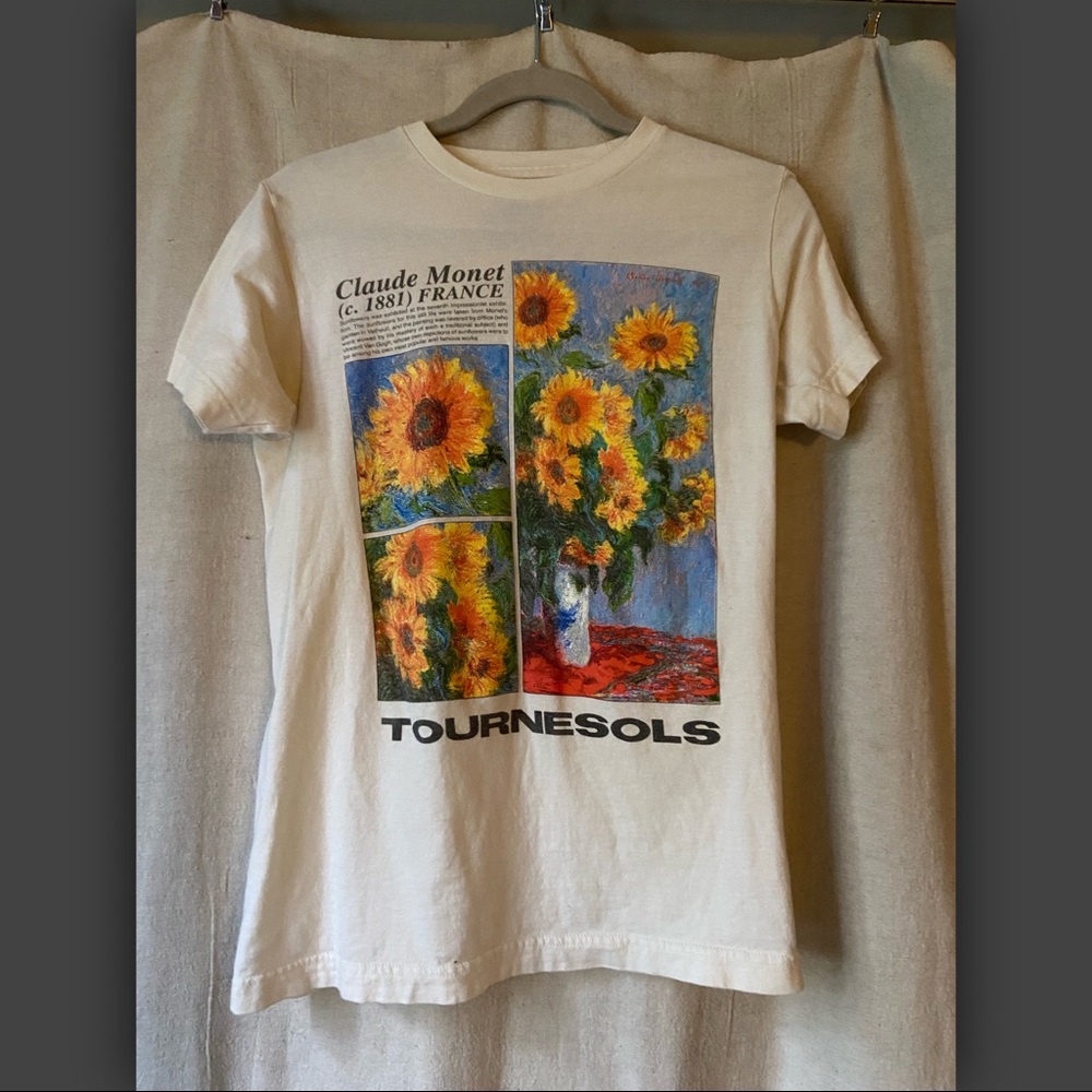 Graphic Simple Tee